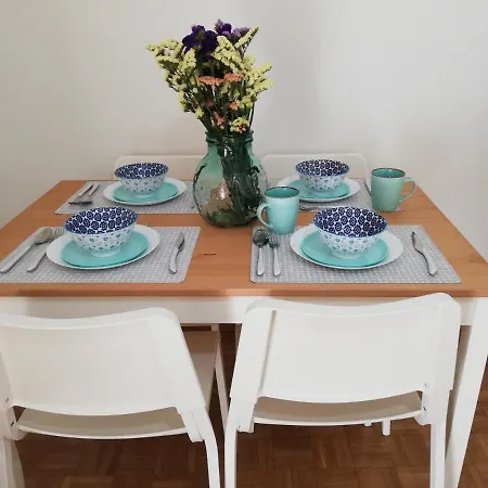 Old Town Furnished Apartament